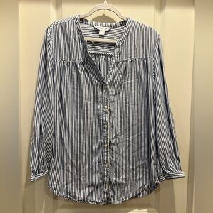 Old Navy Blue and White Striped Button Down Shirt